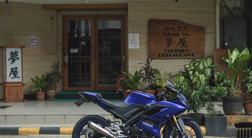 Review: The New Yamaha R15 V4 - A True Track Weapon?